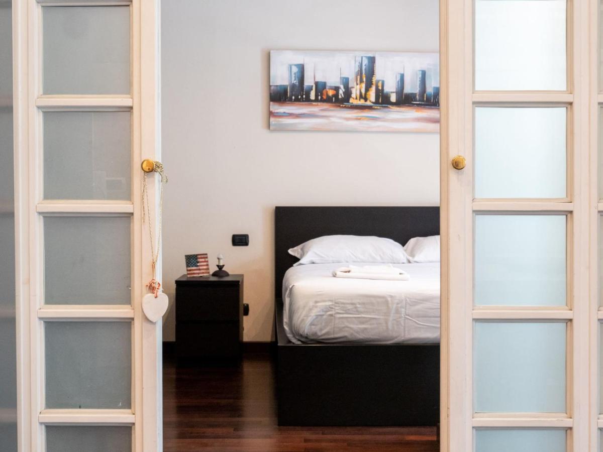 The Best Rent - Modern Duomo Apartment Milano Exteriör bild