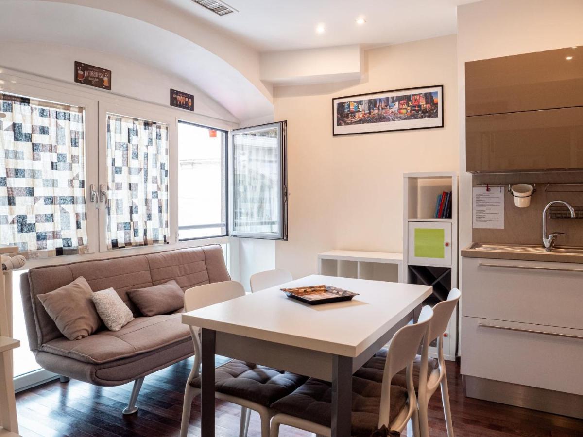 The Best Rent - Modern Duomo Apartment Milano Exteriör bild